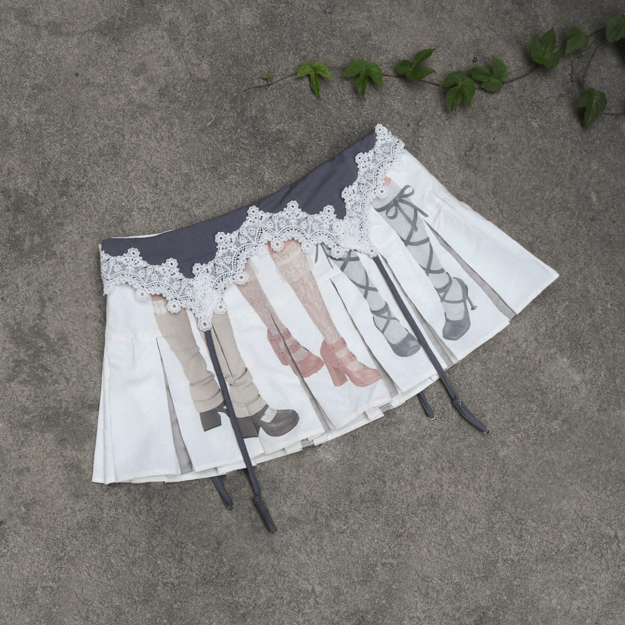 garter layered pleated skirt