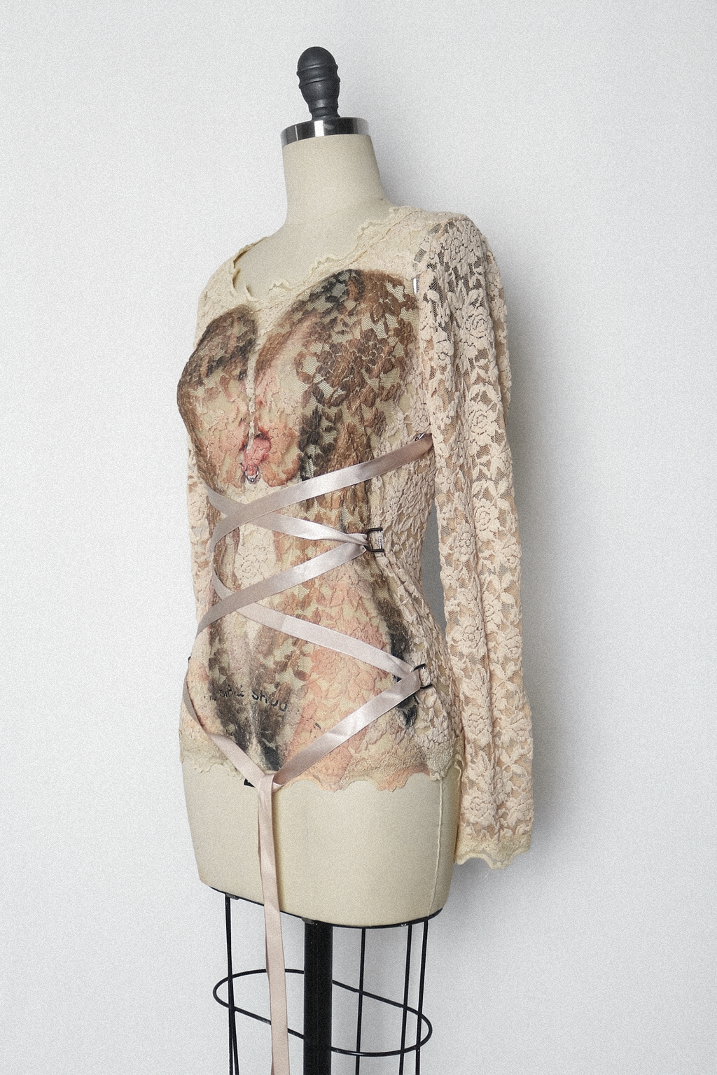 1 of 1 the Fugue lace top