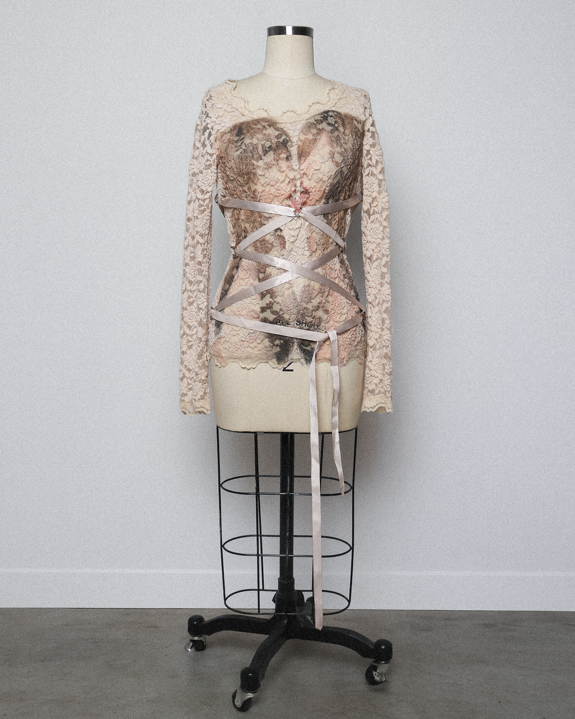 1 of 1 the Fugue lace top