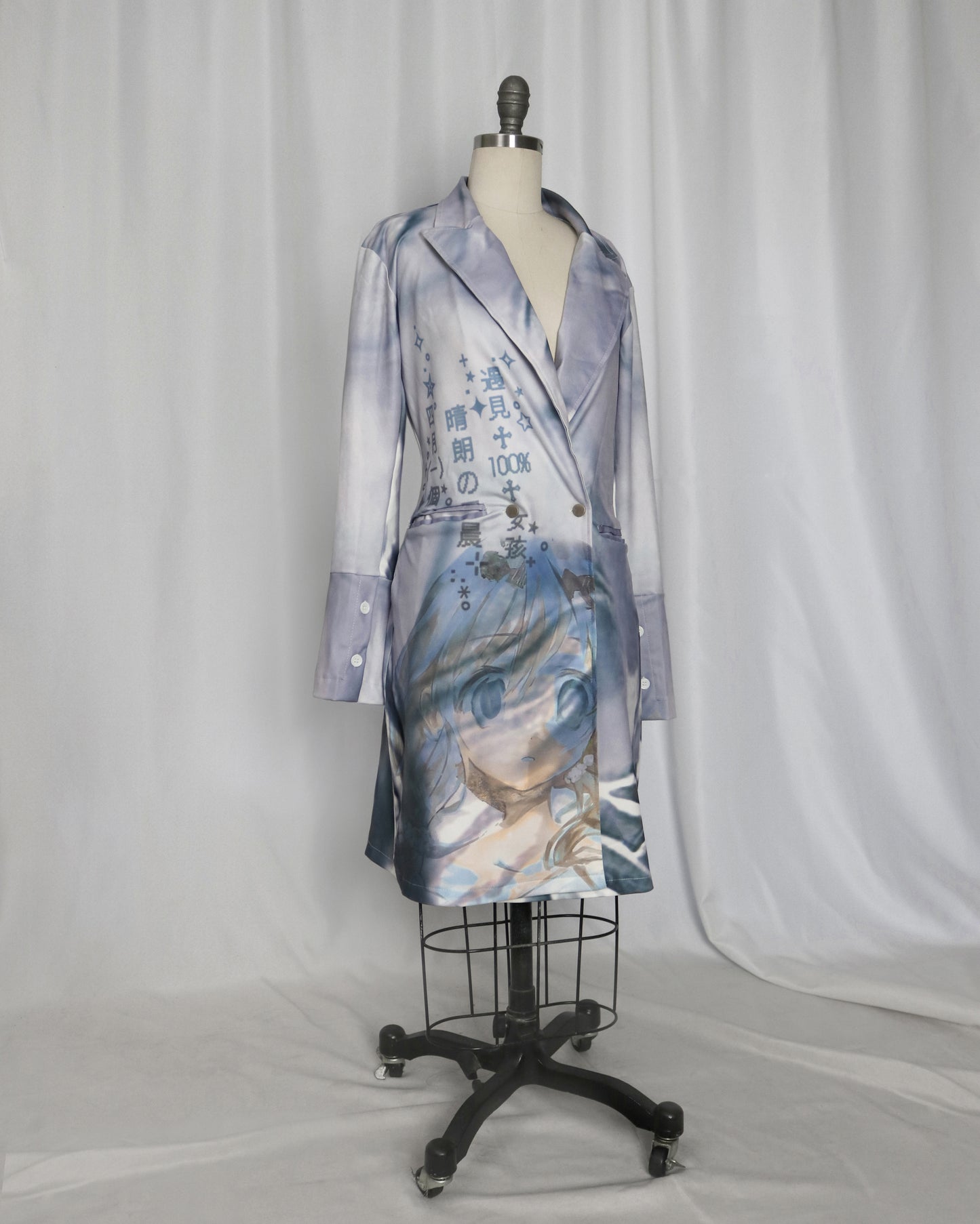 wave print lace back trench coat