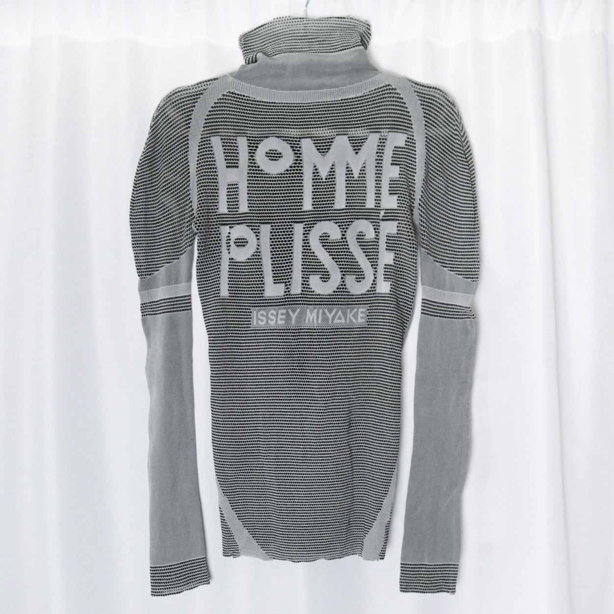 Homme Plissé Issey Miyake 2014 graphic knit top - Size F
