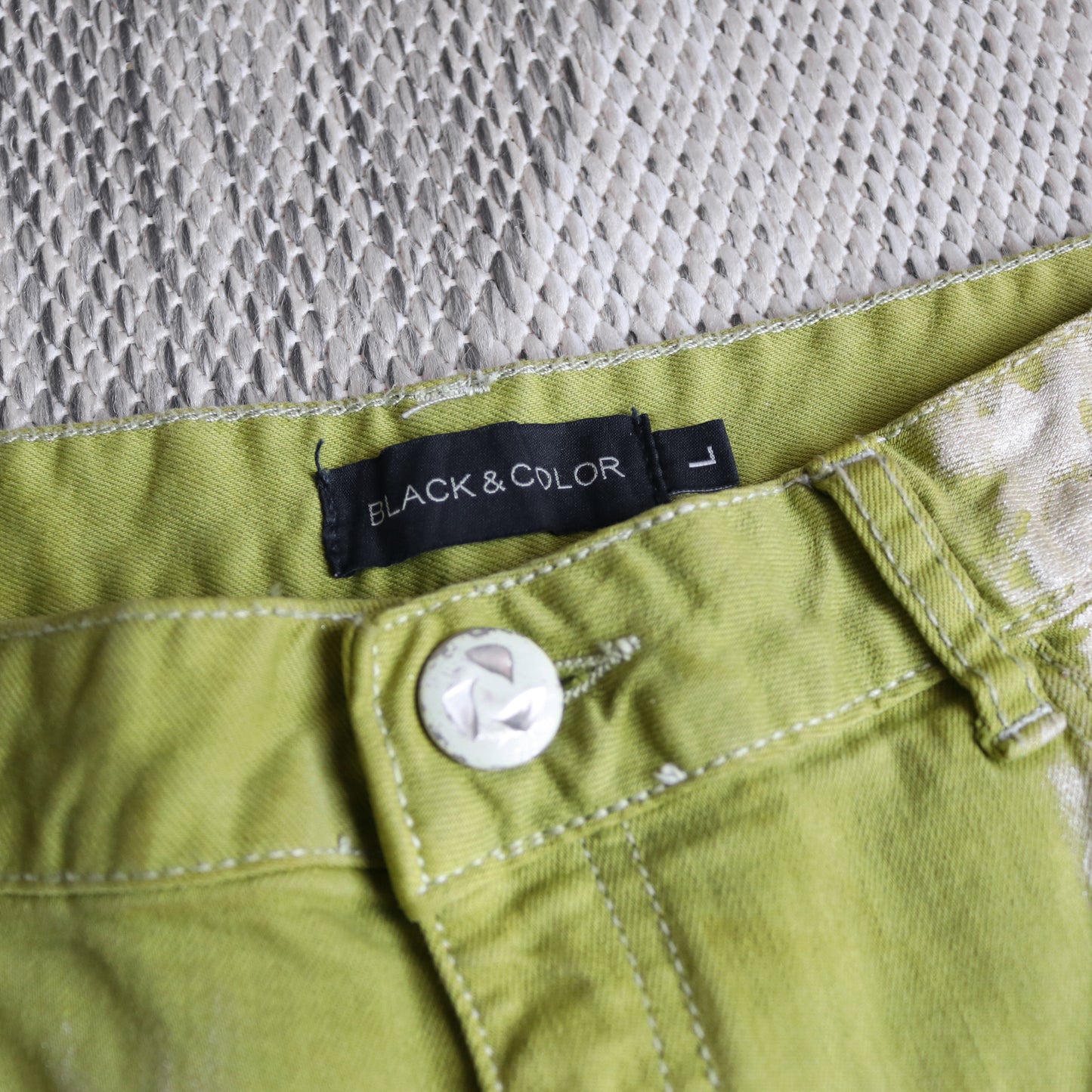 1 of 1 reworked low rise flared pants - size 27