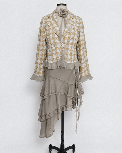 Frizz cropped tweed blazer - Size 4